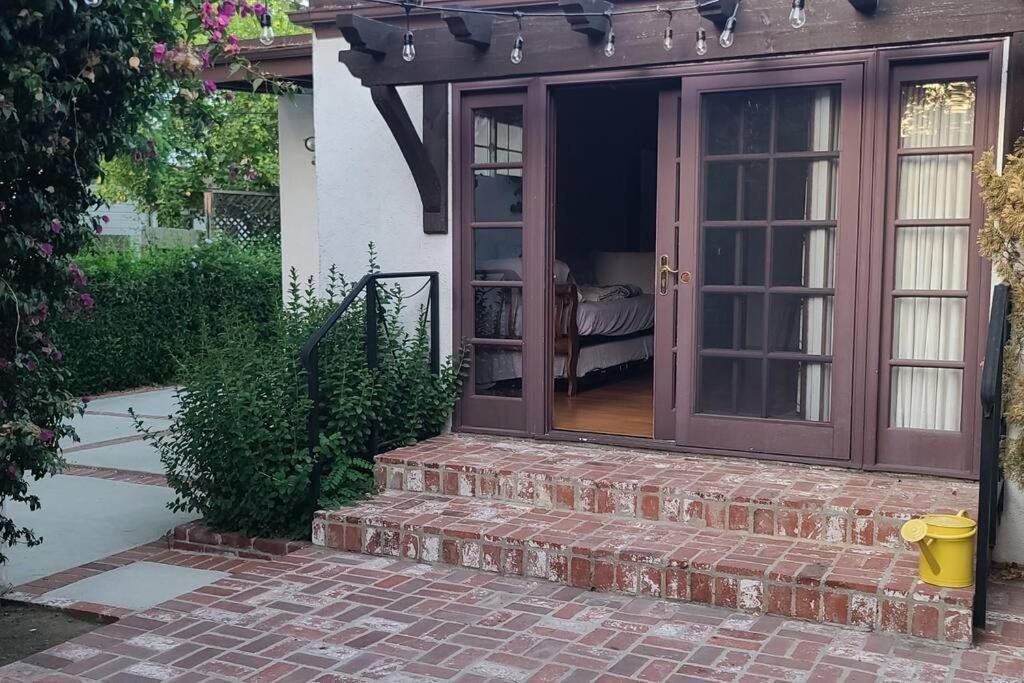 House, Walking Distance From Universal Studios Лос-Анджелес Экстерьер фото